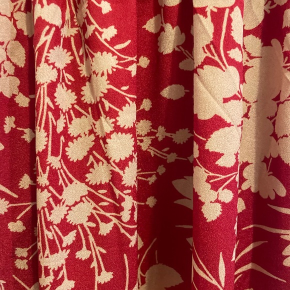 Fortunate One Maxi Dress. Size Small. Red pattern - Picture 7 of 11